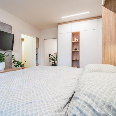 Apartman Na Zahradni Kyjov  Buitenkant foto