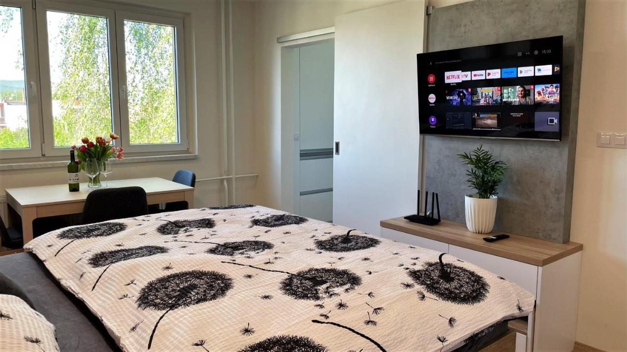 Apartman Na Zahradni Kyjov  Buitenkant foto